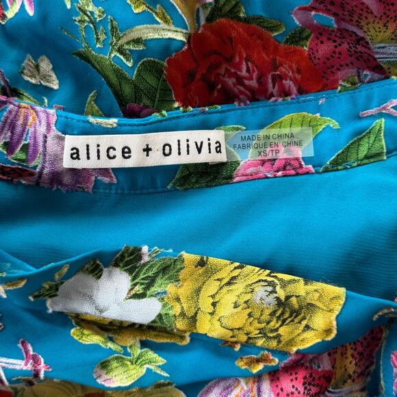Alice + Olivia Sheila Floral Print Silk Blouse Top Summer Bliss Blue Size XS NWT - Picture 7 of 10